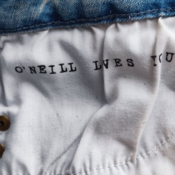 O'Neil jeans short washed distressed blue women's waist 17.5" - Picture 6 of 8